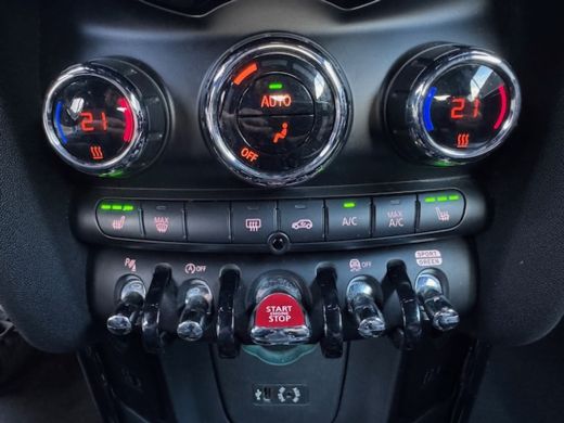 Mini Cooper S Cabrio 2.0 Cooper S 192Pk JCW AUTOMAAT XENON UNION JACK NAVI ECC 96000KM!!! ActivLease financial lease