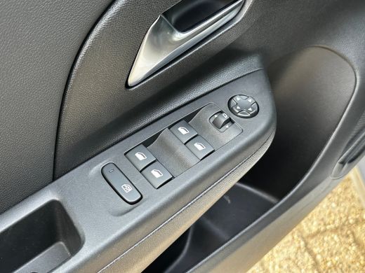 Opel Corsa 1.2 100PK Elegance Automaat | CAMERA| NAVIGATIE + APPLE CARPLAY & ANDROID AUTO|  LED KOPLAMPEN| DAB| ActivLease financial lease