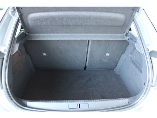 Opel Corsa 1.2 Edition | Navigatie | Parkeersensoren achter | Apple Carplay/ Android Auto | ActivLease financial lease