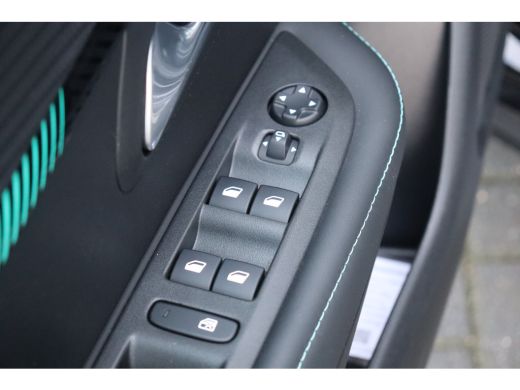 Peugeot 208 1.2 PURETECH 100PK ALLURE PACK / NAVI / LEDER / CLIMA / FULL-LED / PDC / CAMERA / 16" LMV / KEYLE... ActivLease financial lease