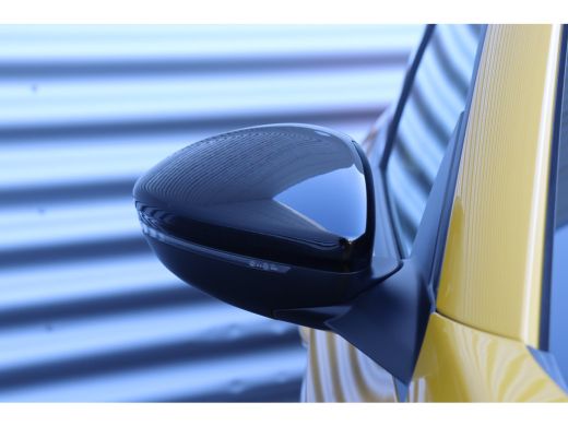 Peugeot 208 1.2 PURETECH 100PK ALLURE PACK / NAVI / LEDER / CLIMA / FULL-LED / PDC / CAMERA / 16" LMV / WINTE... ActivLease financial lease