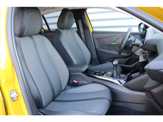 Peugeot 208 1.2 PURETECH 100PK ALLURE PACK / NAVI / LEDER / CLIMA / FULL-LED / PDC / CAMERA / 16" LMV / WINTE... ActivLease financial lease