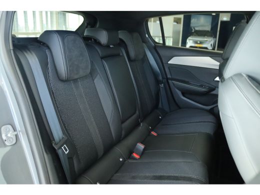 Peugeot 308 1.2 Hybrid 145 e-DCS6 GT | Adapt. Cruise | Schuifdak | Camera | Carplay | Navi | Keyless | MATRIX... ActivLease financial lease