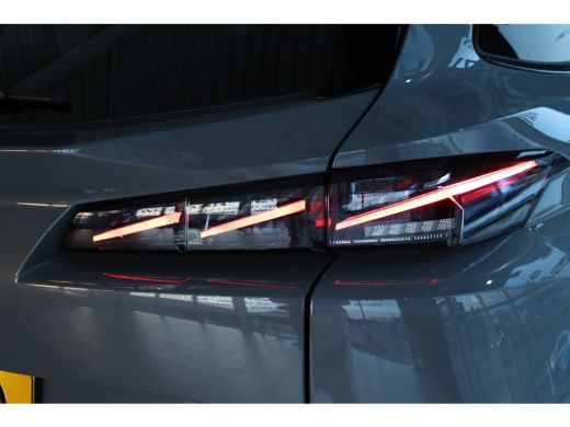 Peugeot 308 SW 1.2 Hybrid 145 e-DCS6 GT | Adapt. Cruise | Camera | Navi | Keyless | Carplay | MATRIX | PORTLA... ActivLease financial lease