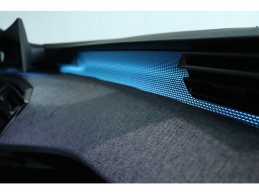 Peugeot 5008 1.2 Hybrid 145 GT | Adapt. Cruise | 7-Pers | Stoel+Stuurverwarming | Camera | Navi | Carplay | El... ActivLease financial lease