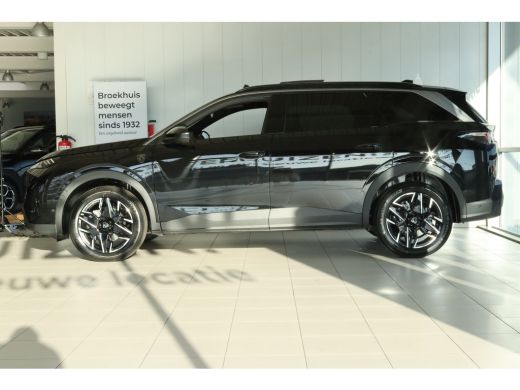 Peugeot 5008 GT | Adaptieve cruise control met Stop&Go functie | LED 3D-achterlichten | Pack Safety Plus ActivLease financial lease