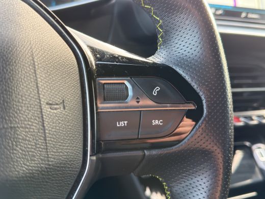 Peugeot e-208 EV GT 350 50 kWh 3 Fase | Stoelverwarming | Keyless |  Full LED | Camera | ActivLease financial lease