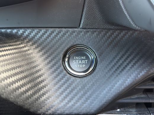 Peugeot e-208 EV GT 350 50 kWh 3 Fase | Stoelverwarming | Keyless |  Full LED | Camera | ActivLease financial lease