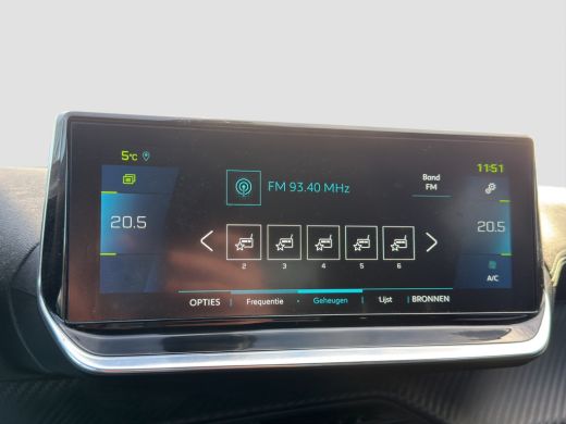 Peugeot e-208 EV GT 350 50 kWh 3 Fase | Stoelverwarming | Keyless |  Full LED | Camera | ActivLease financial lease