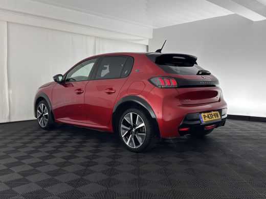 Peugeot e-208 EV GT Pack 50 kWh [ 3-Fase-11kW ] {SOH-88%] (INCL-BTW) *HEATPUMP | FULL-LED | DIGI-COCKPIT | BLIN... ActivLease financial lease