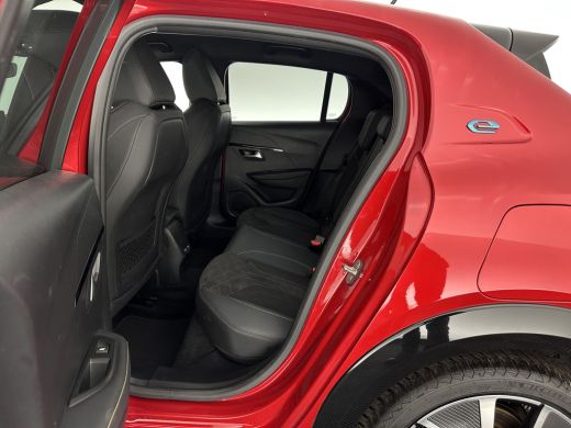 Peugeot e-208 EV GT Pack 50 kWh [ 3-Fase-11kW ] {SOH-88%] (INCL-BTW) *HEATPUMP | FULL-LED | DIGI-COCKPIT | BLIN... ActivLease financial lease