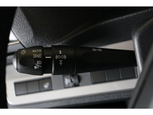 Peugeot e-Expert EV L2 75 kWh | STX | Stoel-stuurverwarming | LED | Achteruitrijcamera | PDC | | STX | Stoel-stuur... ActivLease financial lease