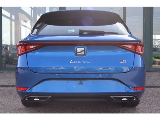 Seat Leon Sportstourer FR Business - eHybrid | Achteruitrijcamera | Automatisch dimmende binnenspiegel | Da... ActivLease financial lease