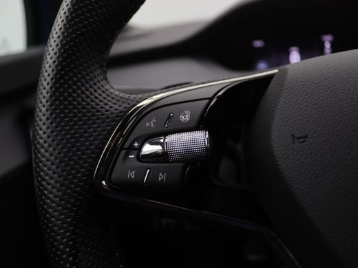 Skoda Enyaq iV 60 Sportline 170PK Aut. SOH 94%, Trekhaak, Virtual Pedal, Keyless, Side Assist, Achteruitrijcamer... ActivLease financial lease