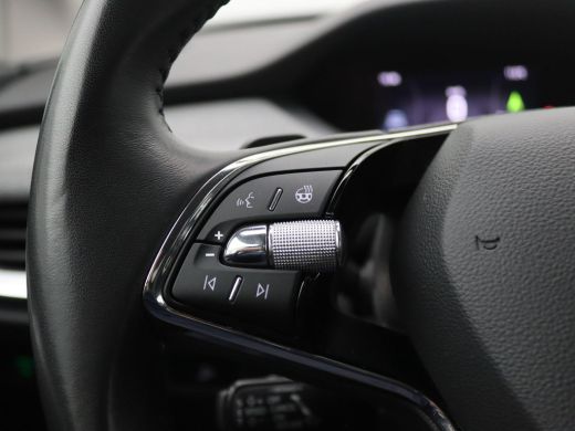 Skoda Enyaq iV 80 204PK Aut. SOH 91%, Trekhaak, 360gr. Camera, Adaptieve Cruise Controle, Keyless, Stuurverwarmi... ActivLease financial lease