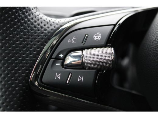 Skoda Enyaq iV 80 Sportline SOh 90% PANO LEER SFEER TREKHAAK 158000KM!!! ActivLease financial lease