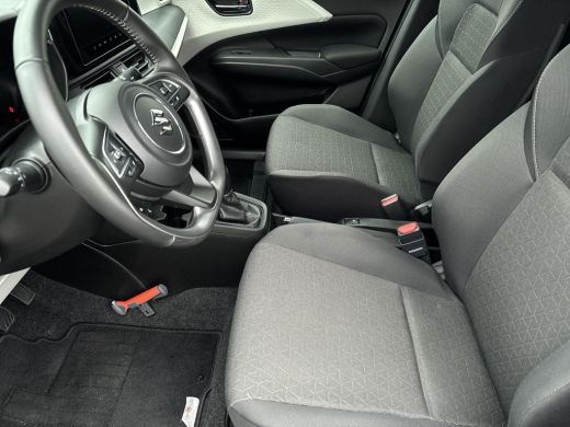 Suzuki Swift 1.2 Select Smart Hybrid GEEN AFLEVERKOSTEN | Parkeersensoren achter | Stoelverwarming | Adaptieve... ActivLease financial lease