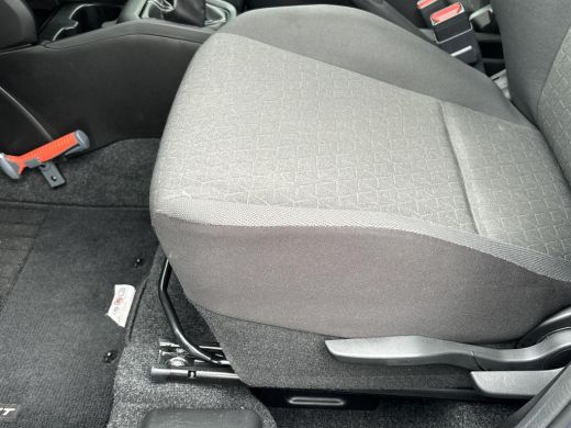 Suzuki Swift 1.2 Select Smart Hybrid GEEN AFLEVERKOSTEN | Parkeersensoren achter | Stoelverwarming | Adaptieve... ActivLease financial lease