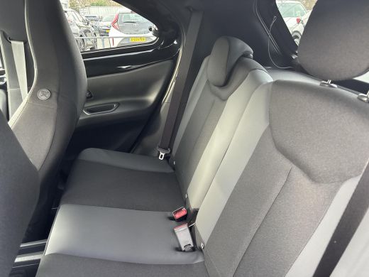 Toyota Aygo Hybrid 115 GR Sport | Navigatie | Apple CarPlay/Android auto | Achteruitrijcamera ActivLease financial lease