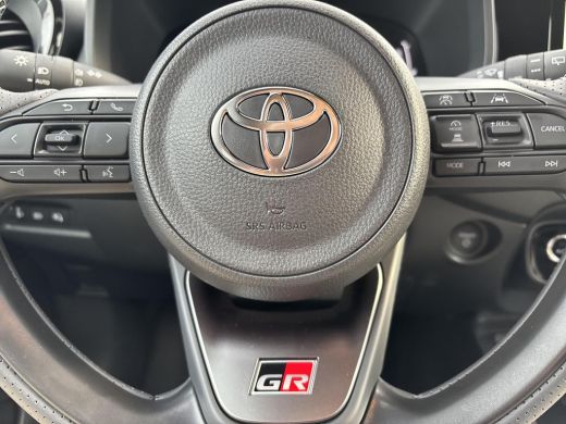 Toyota Aygo Hybrid 115 GR Sport | Navigatie | Apple CarPlay/Android auto | Achteruitrijcamera ActivLease financial lease