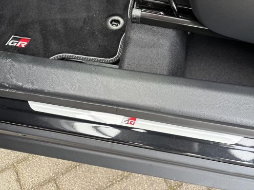 Toyota Aygo Hybrid 115 GR Sport | Navigatie | Apple CarPlay/Android auto | Achteruitrijcamera ActivLease financial lease