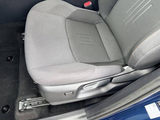 Toyota C-HR 1.8 Hybrid 140 First Edition ActivLease financial lease