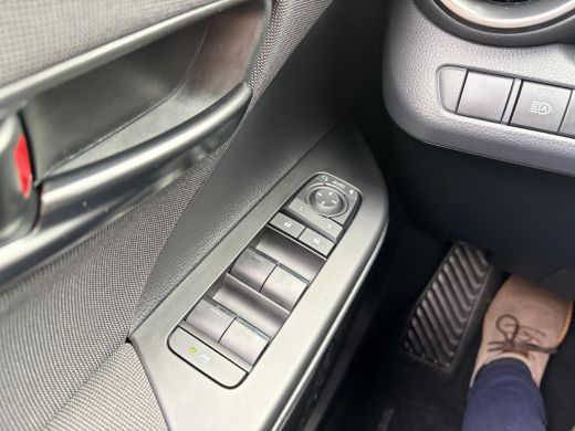 Toyota C-HR 1.8 Hybrid 140 First Edition ActivLease financial lease