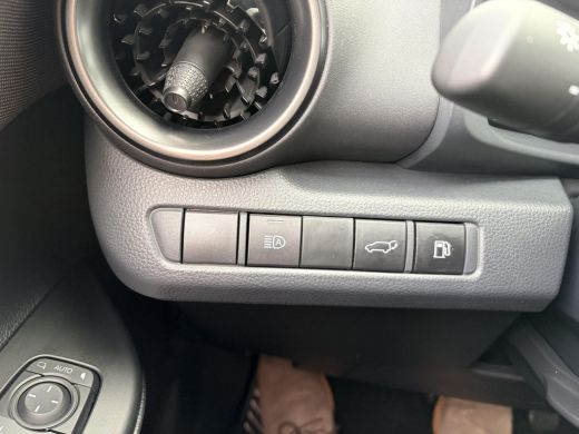 Toyota C-HR 1.8 Hybrid 140 First Edition ActivLease financial lease