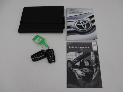 Toyota Corolla 1.2 Turbo Active | Camera | Adaptive cruise | Carplay | Navigatie | Full LED | Climate control | ... ActivLease financial lease