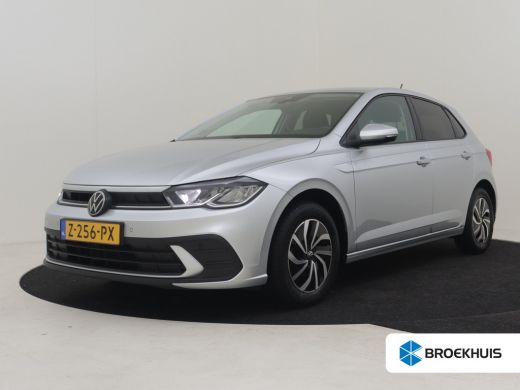 Volkswagen Polo 1.0 TSI Life Edition 95pk | Camera achter | Adaptief cruise control | Parkeersensoren v+a |  Navi...