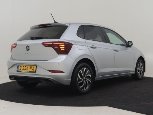 Volkswagen Polo 1.0 TSI Life Edition 95pk | Camera achter | Adaptief cruise control | Parkeersensoren v+a |  Navi... ActivLease financial lease