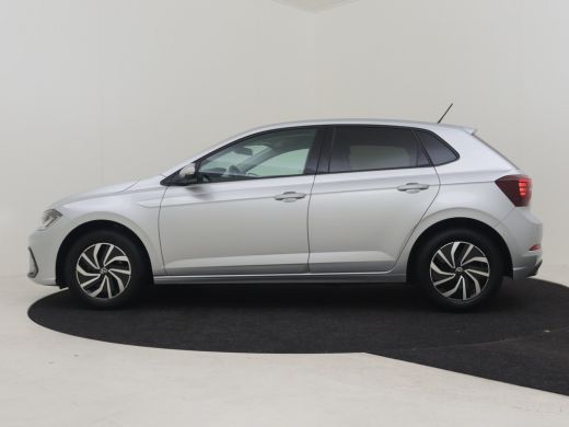 Volkswagen Polo 1.0 TSI Life Edition 95pk | Camera achter | Adaptief cruise control | Parkeersensoren v+a |  Navi... ActivLease financial lease