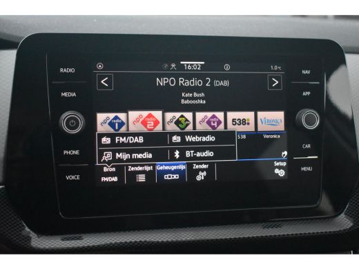 Volkswagen T-Cross 1.0 TSI 115PK Life Edition | STOELVERW. | CAMERA | NAVIGATIE | ALL SEASSON | FULL LED | 17 INCH |... ActivLease financial lease