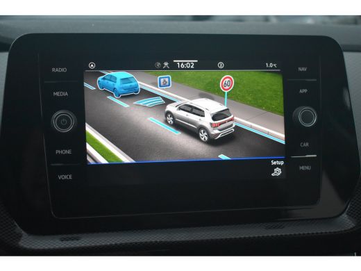 Volkswagen T-Cross 1.0 TSI 115PK Life Edition | STOELVERW. | CAMERA | NAVIGATIE | ALL SEASSON | FULL LED | 17 INCH |... ActivLease financial lease