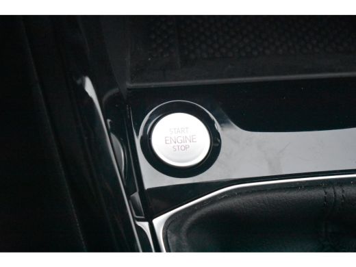 Volkswagen T-Cross 1.0 TSI 115PK Life Edition | STOELVERW. | CAMERA | NAVIGATIE | ALL SEASSON | FULL LED | 17 INCH |... ActivLease financial lease