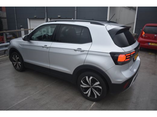 Volkswagen T-Cross 1.0 TSI 115PK Life Edition | STOELVERW. | CAMERA | NAVIGATIE | ALL SEASSON | FULL LED | 17 INCH |... ActivLease financial lease
