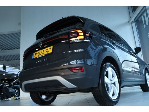 Volkswagen T-Cross 1.0 TSI Style DSG | Adapt. Cruise | Stoelverwarming | LED | PDC | Navi | Carplay | Climate | Dode... ActivLease financial lease