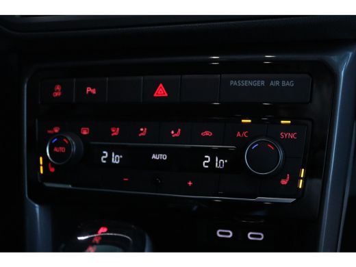 Volkswagen T-Cross 1.0 TSI Style DSG | Adapt. Cruise | Stoelverwarming | LED | PDC | Navi | Carplay | Climate | Dode... ActivLease financial lease