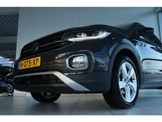 Volkswagen T-Cross 1.0 TSI Style DSG | Adapt. Cruise | Stoelverwarming | LED | PDC | Navi | Carplay | Climate | Dode... ActivLease financial lease