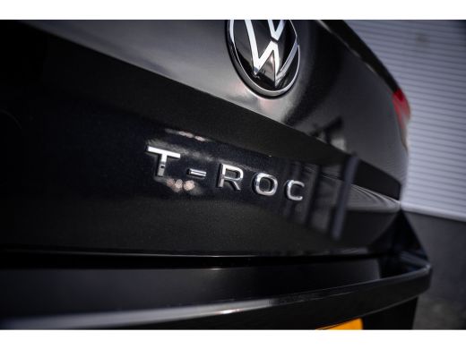 Volkswagen T-Roc 1.5 TSI R-Line | Cruise control adaptief | R-Line exterieur | Trekhaak met afneembare kogel ActivLease financial lease