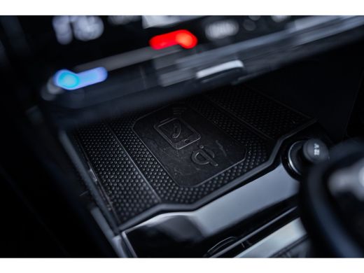 Volkswagen T-Roc 1.5 TSI R-Line | Cruise control adaptief | R-Line exterieur | Trekhaak met afneembare kogel ActivLease financial lease