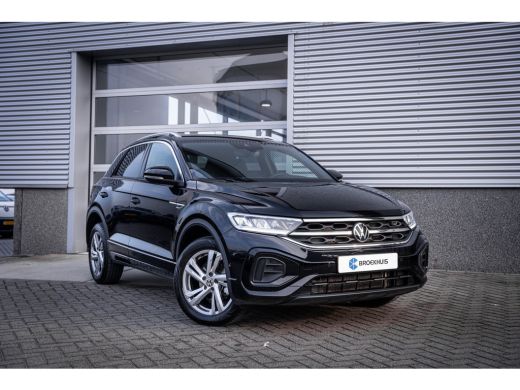 Volkswagen T-Roc 1.5 TSI R-Line | Cruise control adaptief | R-Line exterieur | Trekhaak met afneembare kogel ActivLease financial lease
