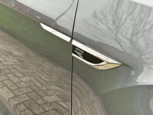 Volkswagen T-Roc 1.5 TSI R-Line Edition Panorama | ACC | Stuur/stoelverwarming ActivLease financial lease