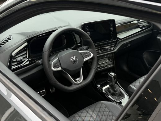 Volkswagen T-Roc 1.5 TSI R-Line Edition Panorama | ACC | Stuur/stoelverwarming ActivLease financial lease