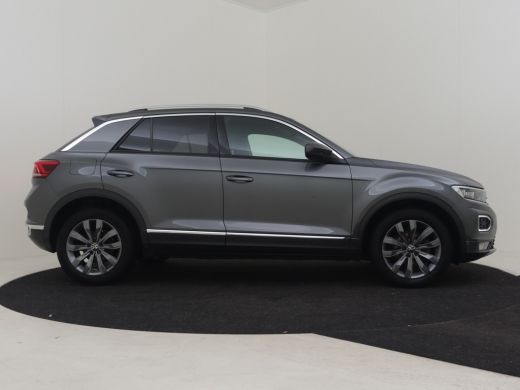 Volkswagen T-Roc 1.5 TSI Sport 150 pk DSG/AUTO | Dodehoekdetectie  | Navigatie | Adaptief cruise control | Camera ... ActivLease financial lease