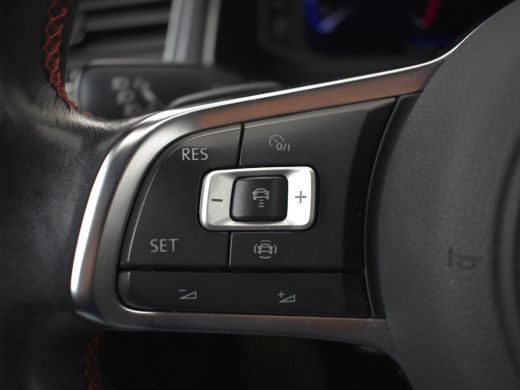 Volkswagen T-Roc 1.5 TSI Sport 150 pk DSG/AUTO | Dodehoekdetectie  | Navigatie | Adaptief cruise control | Camera ... ActivLease financial lease