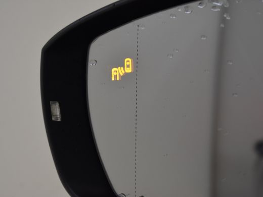 Volkswagen T-Roc 1.5 TSI Sport 150 pk DSG/AUTO | Dodehoekdetectie  | Navigatie | Adaptief cruise control | Camera ... ActivLease financial lease