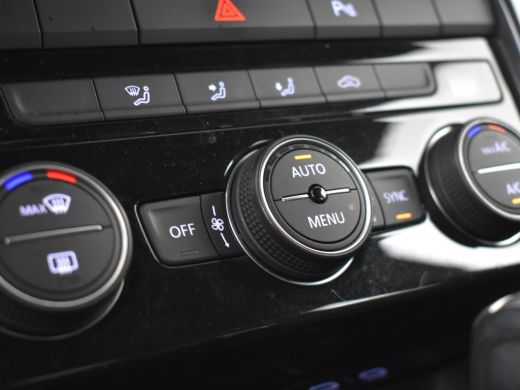 Volkswagen T-Roc 1.5 TSI Sport 150 pk DSG/AUTO | Dodehoekdetectie  | Navigatie | Adaptief cruise control | Camera ... ActivLease financial lease