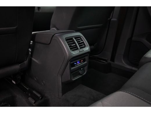 Volkswagen Tiguan 1.5 TSI Life Business | Trekhaak-uitklapbaar | Cruise adaptief | Camera | Stuur+stoel verwarming ... ActivLease financial lease