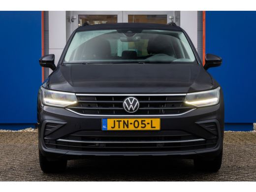 Volkswagen Tiguan 1.5 TSI Life Business | Trekhaak-uitklapbaar | Cruise adaptief | Camera | Stuur+stoel verwarming ... ActivLease financial lease